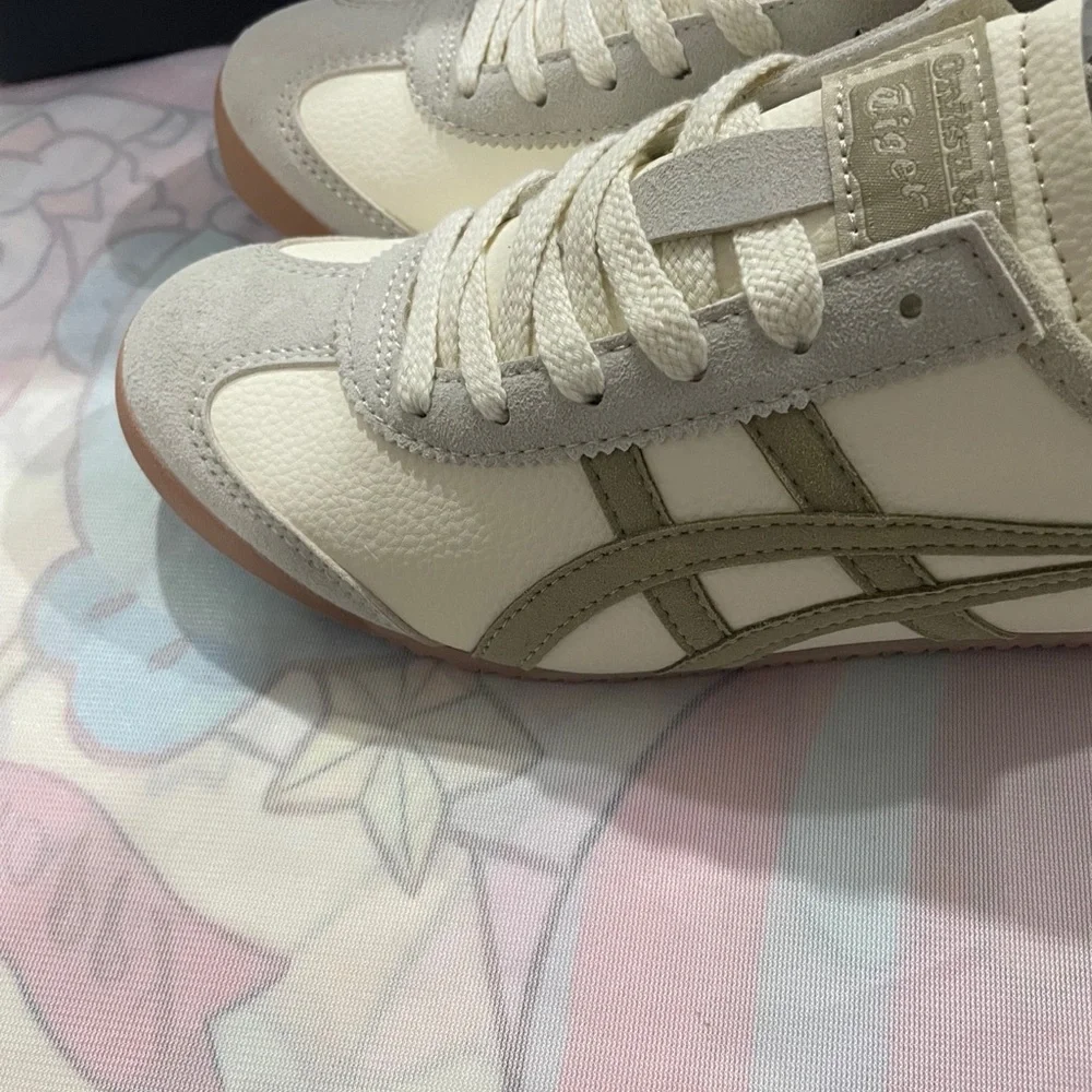 Onitsuka Tiger Cream & Sage Mexico 66 Sneaker
